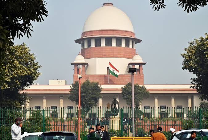 गर्मी की छुट्टियों में मामलों पर बहस न करें सीनियर वकील, जूनियर वकीलों को दें मौका: सुप्रीम कोर्ट